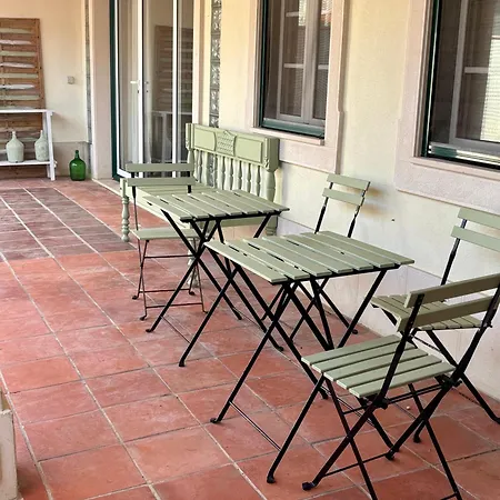 Ocean House Феррел